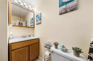 25 Devereux St, Providence, RI 02909 - Photo 14