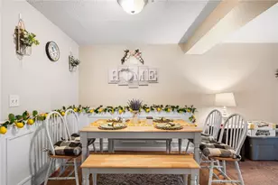 25 Devereux St, Providence, RI 02909 - Photo 6