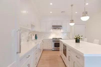 78 Rhode Island Avenue #8, Newport, RI 02840 - Photo 8