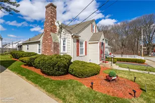 151 W Forest Ave, Pawtucket, RI 02860 - Photo 4