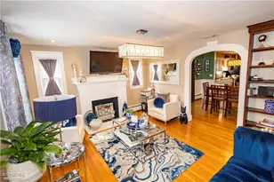 151 W Forest Ave, Pawtucket, RI 02860 - Photo 8