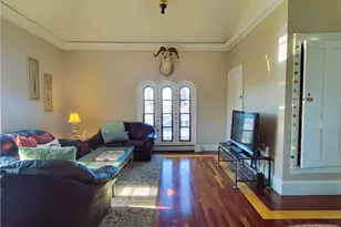 92 Pelham St, Newport, RI 02840 - Photo 6