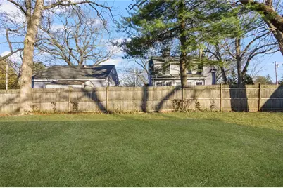 130 Brentwood Avenue, Warwick, RI 02886 - Photo 8