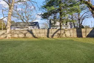 130 Brentwood Ave, Warwick, RI 02886 - Photo 8