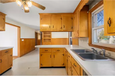 130 Brentwood Avenue, Warwick, RI 02886 - Photo 12