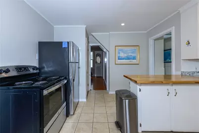 22 Carroll Avenue, Newport, RI 02840 - Photo 6