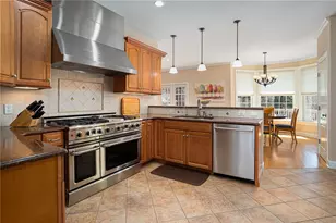 60 Schooner Dr, South Kingstown, RI 02879 - Photo 10