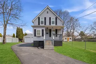 128 Cleveland St, Woonsocket, RI 02895 - Photo 20