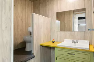 145 E Hill Dr, Cranston, RI 02920 - Photo 34