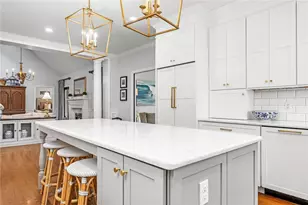 3 Jessica Ln, Narragansett, RI 02882 - Photo 6