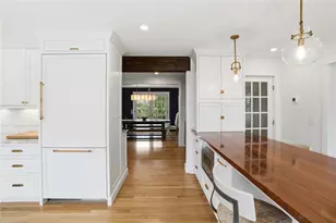 2269 E Main Rd, Portsmouth, RI 02871 - Photo 14