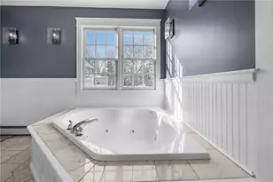 2269 E Main Rd, Portsmouth, RI 02871 - Photo 34