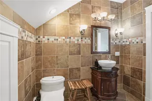 2269 E Main Rd, Portsmouth, RI 02871 - Photo 38