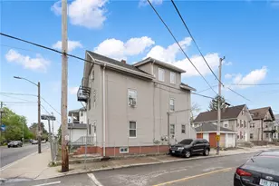 518 Lonsdale Ave, Pawtucket, RI 02863 - Photo 22