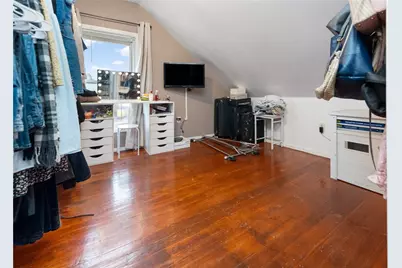 518 Lonsdale Avenue, Pawtucket, RI 02863 - Photo 6