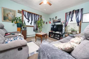 518 Lonsdale Ave, Pawtucket, RI 02860 - Photo 16