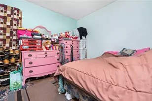 518 Lonsdale Ave, Pawtucket, RI 02860 - Photo 12