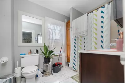 518 Lonsdale Avenue, Pawtucket, RI 02863 - Photo 16