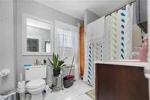 518 Lonsdale Ave, Pawtucket, RI 02863 - Photo 16