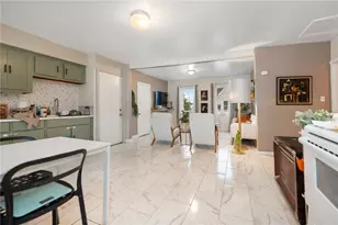 518 Lonsdale Ave, Pawtucket, RI 02863 - Photo 4