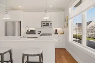 165 Newport Harbor Dr, Portsmouth, RI 02871 - Photo 10