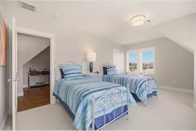 165 Newport Harbor Drive, Portsmouth, RI 02871 - Photo 28