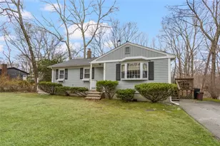 232 Quaker Ln, Scituate, RI 02857 - Photo 4