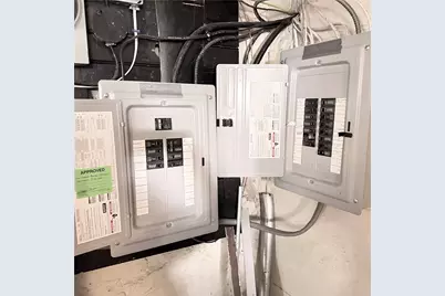 7 Shippee Avenue, West Warwick, RI 02893 - Photo 4