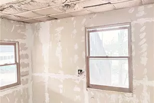 7 Shippee Ave, West Warwick, RI 02893 - Photo 16