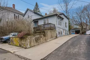 7 Shippee Ave, West Warwick, RI 02893 - Photo 2