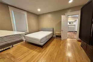 33 Dennison St, Newport, RI 02840 - Photo 8
