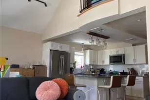 33 Dennison St, Newport, RI 02840 - Photo 8