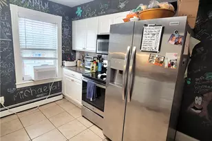 102 Broadway, Newport, RI 02840 - Photo 4