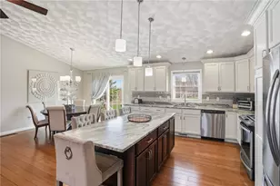 36 Abatecola Wy, Johnston, RI 02919 - Photo 6
