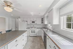 112 Jacksonia Dr, North Providence, RI 02911 - Photo 6