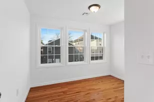 24 St James St, Providence, RI 02907 - Photo 14