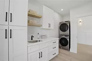 980 Green End Ave Ave, Middletown, RI 02842 - Photo 40