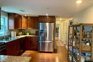 57 Middle Hwy, Barrington, RI 02806 - Photo 2