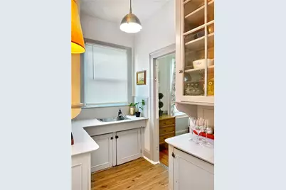 18 Adelphi Avenue, Providence, RI 02906 - Photo 22