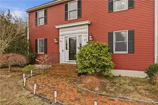 23 W Passage Dr, Portsmouth, RI 02871 - Photo 4