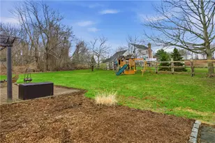 23 W Passage Dr, Portsmouth, RI 02871 - Photo 8