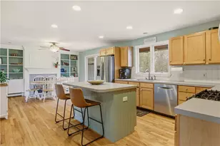 23 W Passage Dr, Portsmouth, RI 02871 - Photo 20