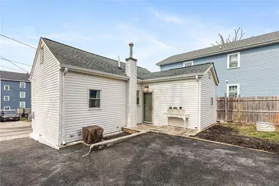 27 Padelford Street, Providence, RI 02906 - Photo 32