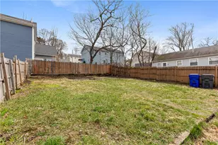 27 Padelford St, Providence, RI 02906 - Photo 40