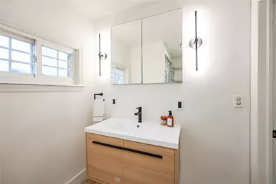 159 Dunnell Avenue, Pawtucket, RI 02860 - Photo 22