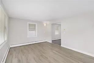 130 Roffee St, Barrington, RI 02806 - Photo 6