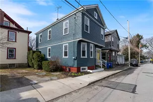 4 Clinton Ave, Newport, RI 02840 - Photo 24