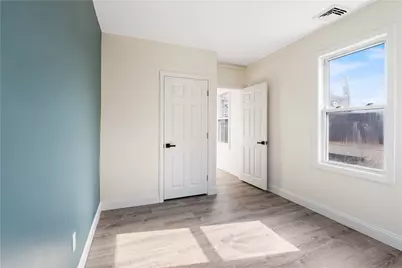 4 Clinton Avenue, Newport, RI 02840 - Photo 18