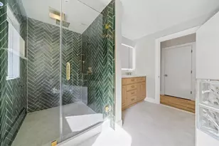 30 Dutchess Dr, Cranston, RI 02921 - Photo 40