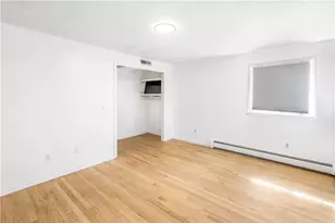 10 Potter Dr, Providence, RI 02907 - Photo 20